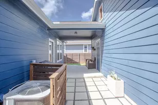 8916 Cattle Baron Path, Austin, TX 78747 - Photo 32