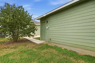 1121 Esplanade Pkwy, San Marcos, TX 78666 - Photo 30