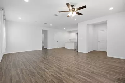 1121 Esplanade Parkway, San Marcos, TX 78666 - Photo 6