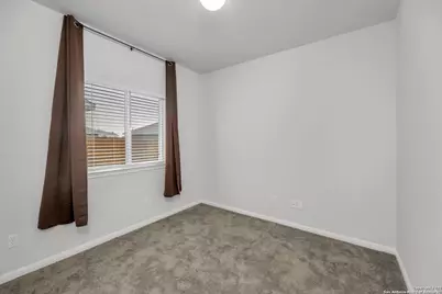 1121 Esplanade Parkway, San Marcos, TX 78666 - Photo 8