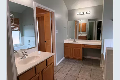 1812 Montana Sky Drive, Austin, TX 78727 - Photo 14