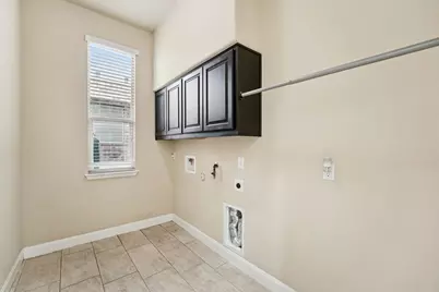 2421 Bowen Street, Leander, TX 78641 - Photo 16