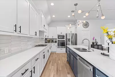 1101 Round Mountain Pass, Georgetown, TX 78628 - Photo 10