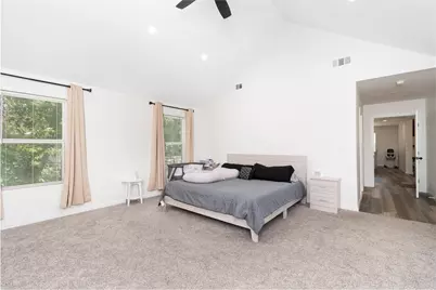 1704 N Hoover Avenue, Cameron, TX 76520 - Photo 10