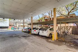 711 W 21st St, Austin, TX 78705 - Photo 14