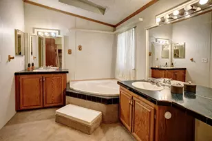 243 Piney Ridge Dr, Bastrop, TX 78602 - Photo 18