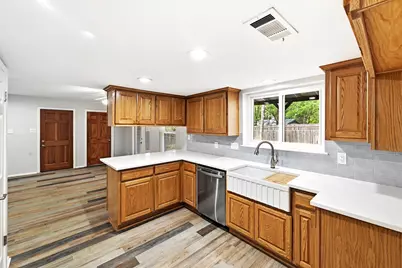 12002 Carmel Park Lane, Austin, TX 78727 - Photo 14