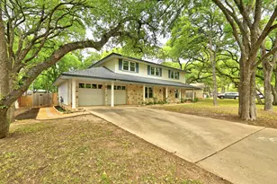 12002 Carmel Park Ln, Austin, TX 78727 - Photo 2