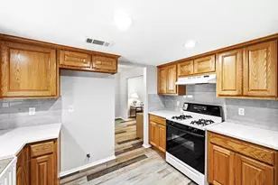 12002 Carmel Park Ln, Austin, TX 78727 - Photo 12