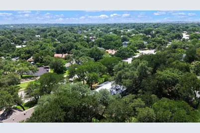 3808 Oak Creek Drive, Austin, TX 78727 - Photo 32