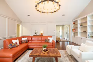 2110 Wychwood Dr, Austin, TX 78746 - Photo 8