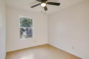 305 Regatta Ct, Lakeway, TX 78734 - Photo 16