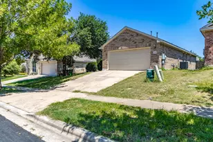 2005 Rachel Ln, Round Rock, TX 78664 - Photo 2