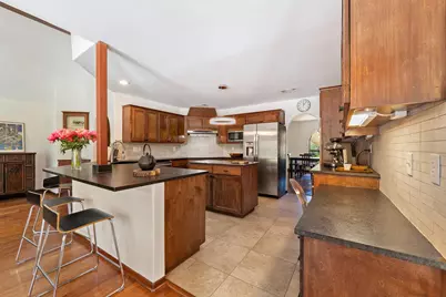105 N Laurelwood Drive, Austin, TX 78733 - Photo 8