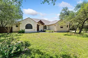105 N Laurelwood Dr, Austin, TX 78733 - Photo 14