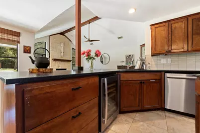 105 N Laurelwood Drive, Austin, TX 78733 - Photo 26
