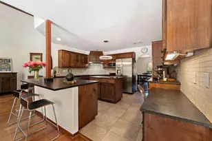 105 N Laurelwood Dr, Austin, TX 78733 - Photo 22