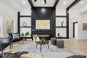 121 E Keomuku Ln, Bastrop, TX 78602 - Photo 6