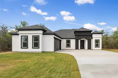 121 E Keomuku Lane, Bastrop, TX 78602 - Photo 1