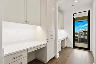 5900 Moondust Ln, Austin, TX 78730 - Photo 22