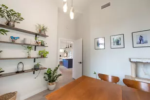 3923 E 16th St, Austin, TX 78721 - Photo 12