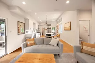 3923 E 16th St, Austin, TX 78721 - Photo 14