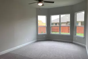 2202 Ambling Trl, Georgetown, TX 78628 - Photo 18