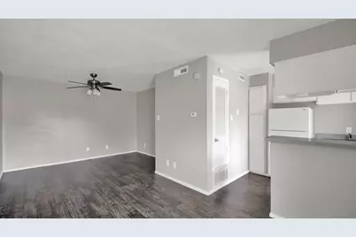 4406 Avenue C Avenue #205, Austin, TX 78751 - Photo 6