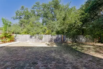 8116 Forest Heights Lane, Austin, TX 78749 - Photo 30