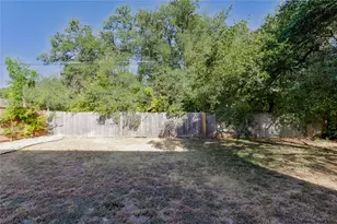 8116 Forest Heights Ln, Austin, TX 78749 - Photo 30