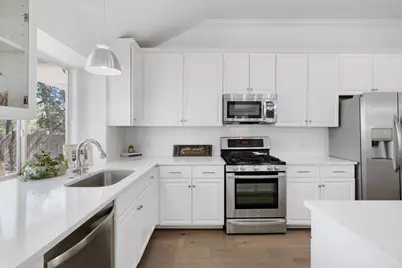 5700 Travis Green Lane, Austin, TX 78735 - Photo 14