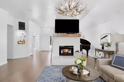 5700 Travis Green Lane, Austin, TX 78735 - Photo 10