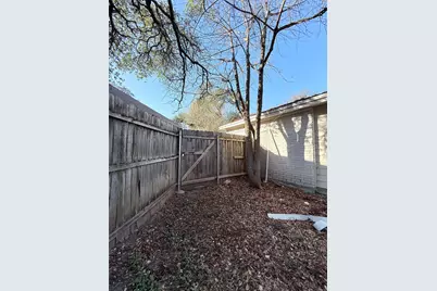 8621 Talyne Chaise Circle #B, Austin, TX 78729 - Photo 40