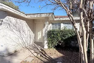 8621 Talyne Chaise Cir, Austin, TX 78729 - Photo 4