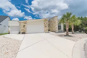 228 Cruising Oak St, San Marcos, TX 78666 - Photo 1