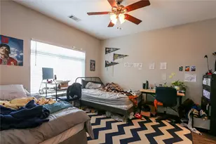 910 W 25th St, Austin, TX 78705 - Photo 8