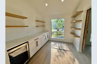 9506 Stonebridge Drive, Austin, TX 78758 - Photo 6
