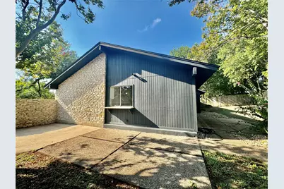 9506 Stonebridge Drive, Austin, TX 78758 - Photo 12