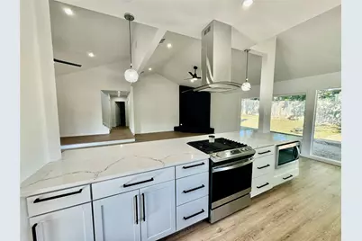 9506 Stonebridge Drive, Austin, TX 78758 - Photo 8