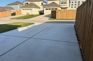 221 Arabian Colt Dr, Georgetown, TX 78626 - Photo 28