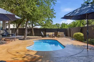 2905 Mossy Springs Dr, Leander, TX 78641 - Photo 2
