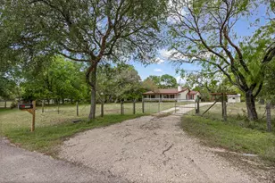 10706 Creek View Dr, Austin, TX 78748 - Photo 24