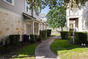 1900 Scofield Ridge Pkwy, Austin, TX 78727 - Photo 4