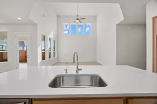 124 Top View Dr, Liberty Hill, TX 78642 - Photo 4