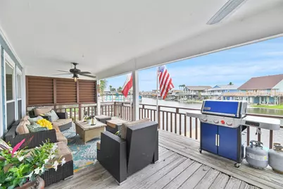 16619 Jamaica Cove Road, Jamaica Beach, TX 77554 - Photo 10