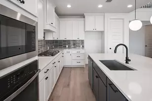 434 Bay Breeze Dr, Kyle, TX 78640 - Photo 4