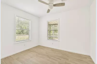 1097 White Loop Road, Columbus, TX 78934 - Photo 20