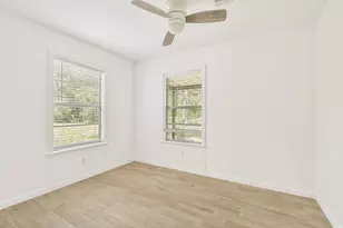 1097 White Loop Rd, Columbus, TX 78934 - Photo 20