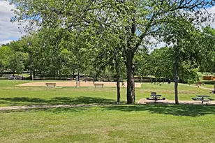 1910 Balsam Way, Round Rock, TX 78665 - Photo 32