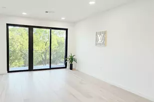 2209 S 1st St, Austin, TX 78704 - Photo 4